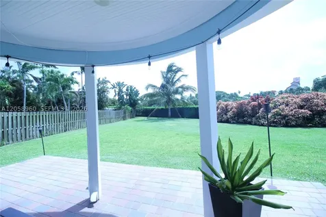 6486 Woodbury Road Boca Raton FL 33433