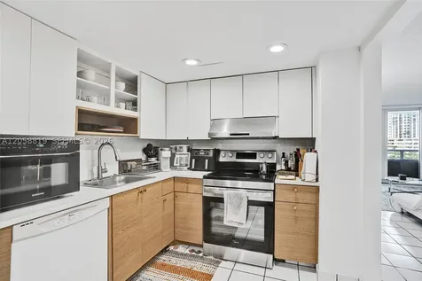 100 Bayview Drive Sunny Isles Beach FL 33160