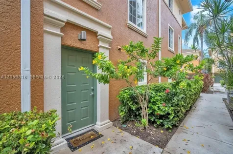 2845 NE 185th Street Aventura FL 33180