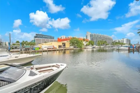 2845 NE 185th Street Aventura FL 33180