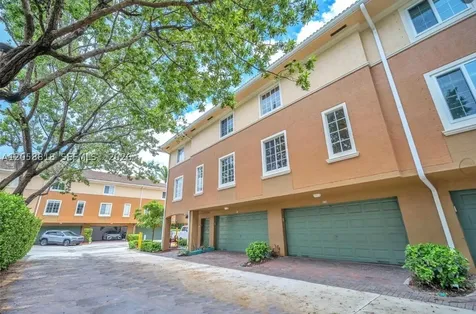 2845 NE 185th Street Aventura FL 33180