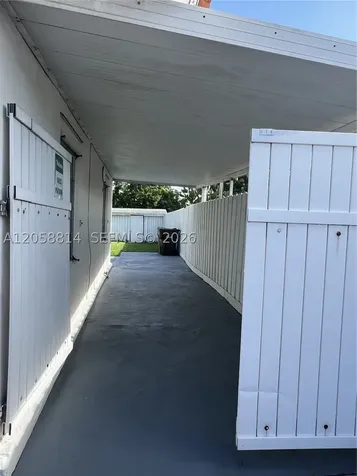 961 E 9th Street Hialeah FL 33010