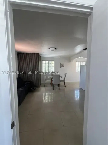 961 E 9th Street Hialeah FL 33010