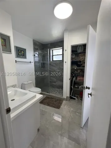 961 E 9th Street Hialeah FL 33010