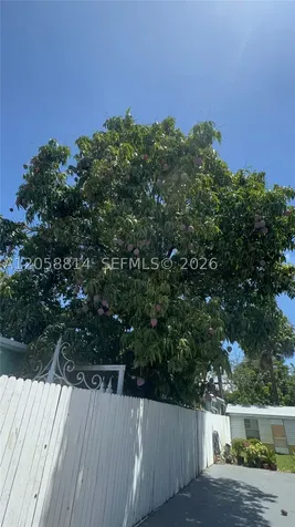961 E 9th Street Hialeah FL 33010
