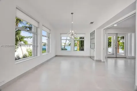 621 N Mashta Drive Key Biscayne FL 33149