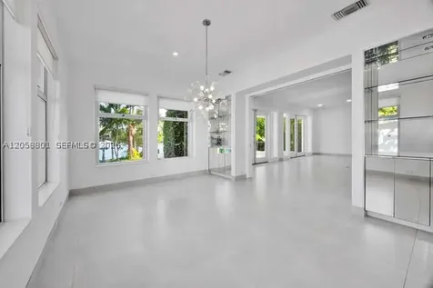 621 N Mashta Drive Key Biscayne FL 33149