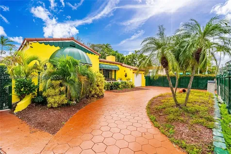 1906 SW 21st Street Miami FL 33145