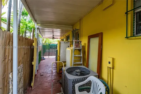 1906 SW 21st Street Miami FL 33145