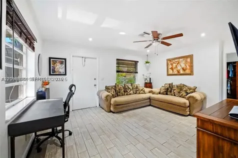 5120 SW 26th Avenue Dania Beach FL 33312