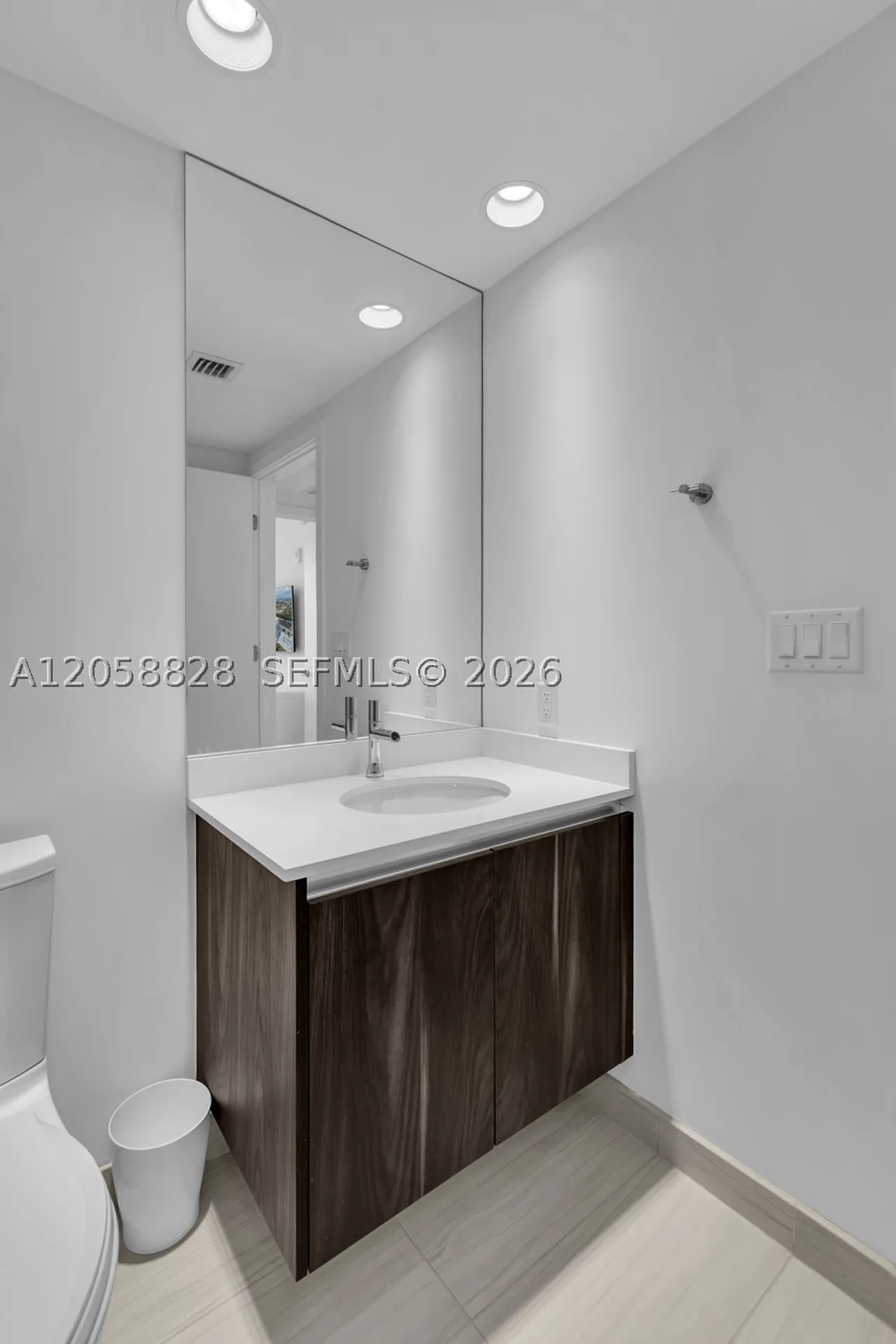 1180 N Federal Highway Fort Lauderdale FL 33304