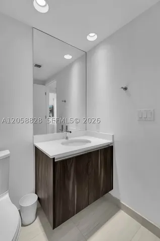1180 N Federal Highway Fort Lauderdale FL 33304