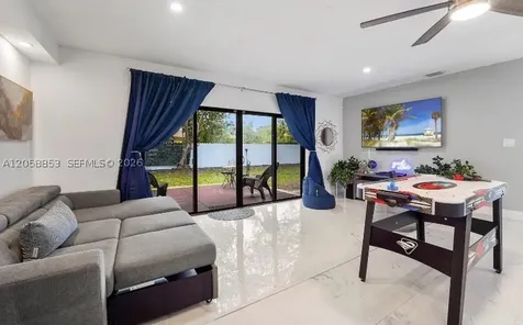 941 NW 180th Terrace Miami Gardens FL 33169