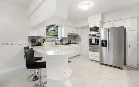 941 NW 180th Terrace Miami Gardens FL 33169