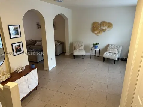 17089 SW 93rd Street Miami FL 33196