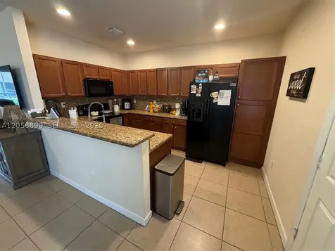 17089 SW 93rd Street Miami FL 33196
