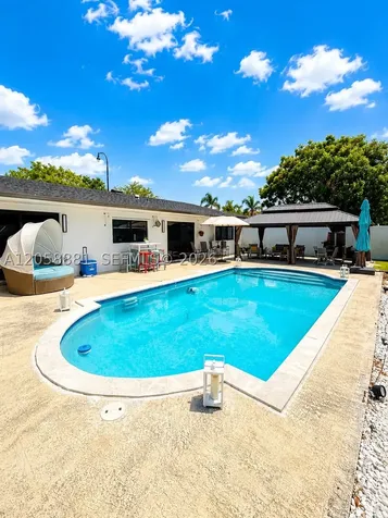 10364 Fairway Heights Boulevard Miami FL 33157