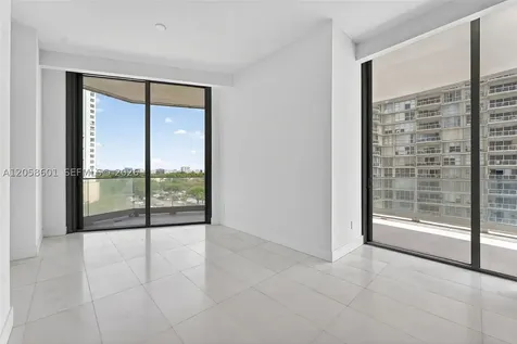 175 SE 25th Road Miami FL 33129