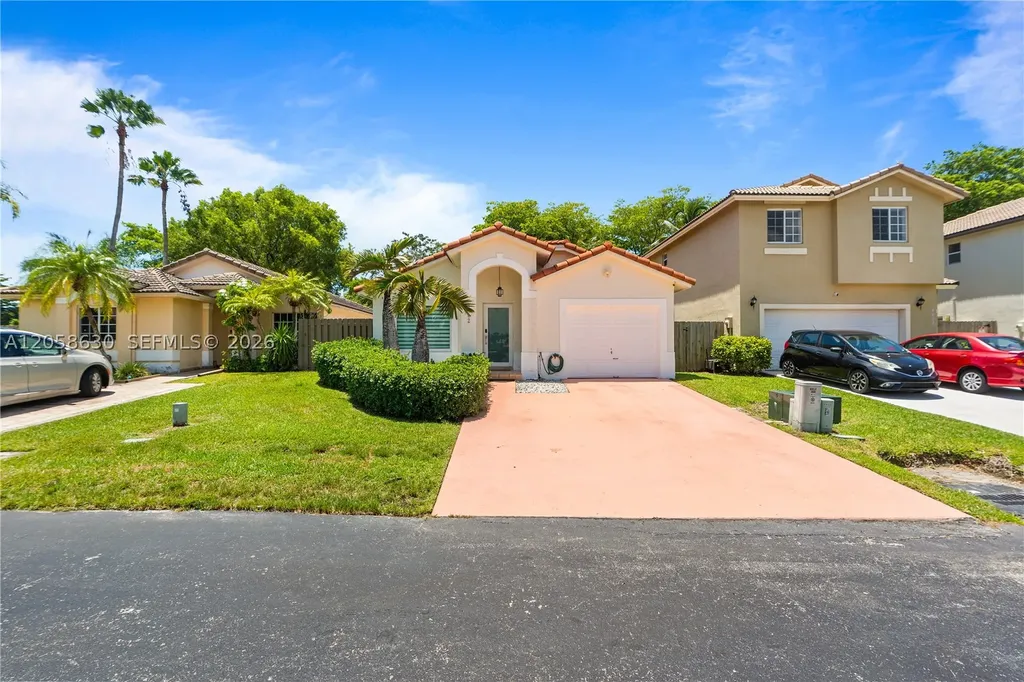 8842 SW 215th Lane Cutler Bay FL 33189
