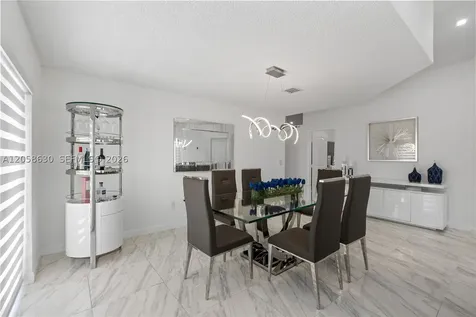 8842 SW 215th Lane Cutler Bay FL 33189