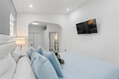 8842 SW 215th Lane Cutler Bay FL 33189