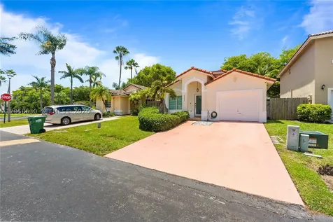 8842 SW 215th Lane Cutler Bay FL 33189