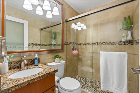 8842 SW 215th Lane Cutler Bay FL 33189