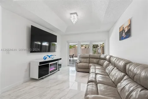 8842 SW 215th Lane Cutler Bay FL 33189