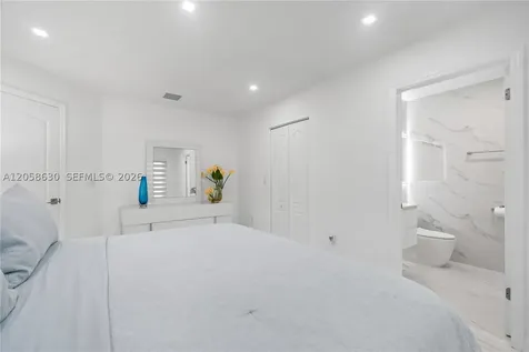 8842 SW 215th Lane Cutler Bay FL 33189