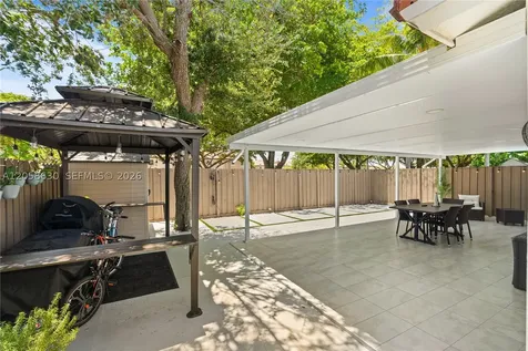 8842 SW 215th Lane Cutler Bay FL 33189