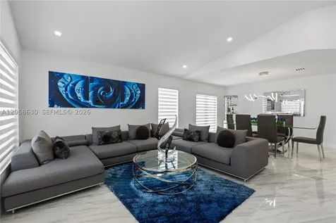 8842 SW 215th Lane Cutler Bay FL 33189