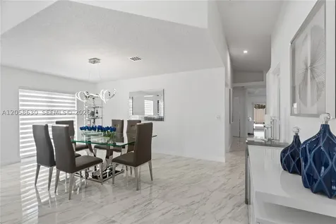 8842 SW 215th Lane Cutler Bay FL 33189