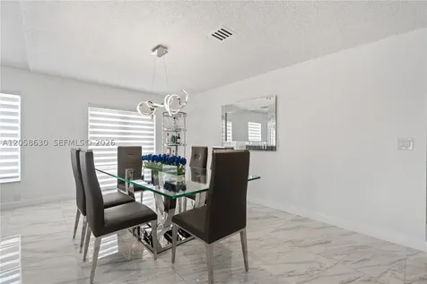 8842 SW 215th Lane Cutler Bay FL 33189