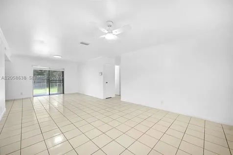 304 SW 77th Avenue North Lauderdale FL 33068