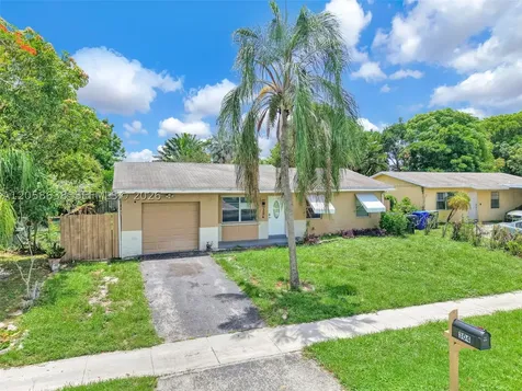 304 SW 77th Avenue North Lauderdale FL 33068