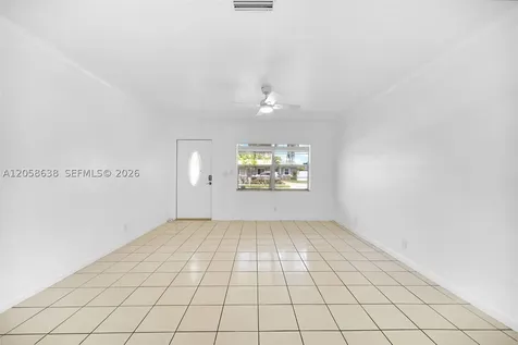 304 SW 77th Avenue North Lauderdale FL 33068