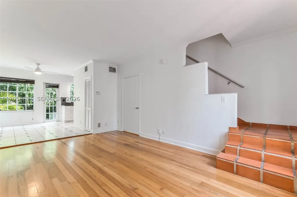 21 Madeira Avenue Coral Gables FL 33134
