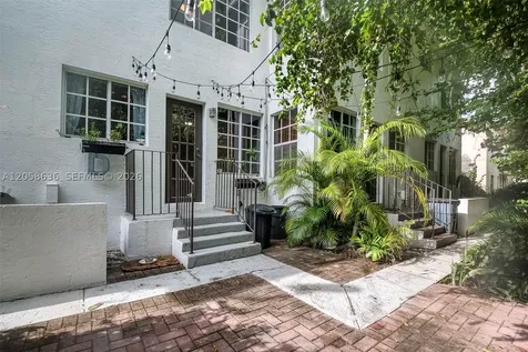 21 Madeira Avenue Coral Gables FL 33134