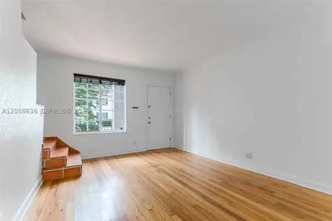 21 Madeira Avenue Coral Gables FL 33134