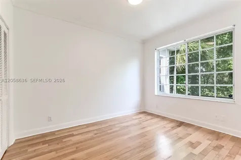 21 Madeira Avenue Coral Gables FL 33134