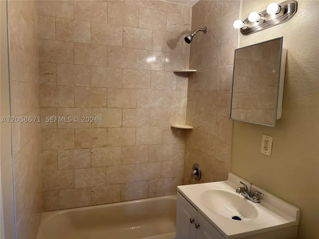 2352 NW 13th Court Fort Lauderdale FL 33311