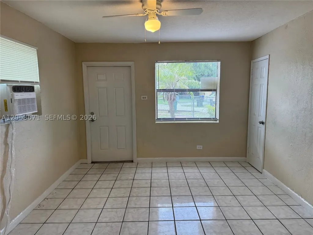 2352 NW 13th Court Fort Lauderdale FL 33311