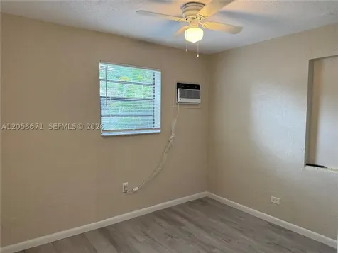 2352 NW 13th Court Fort Lauderdale FL 33311