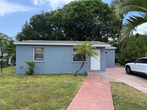 2352 NW 13th Court Fort Lauderdale FL 33311