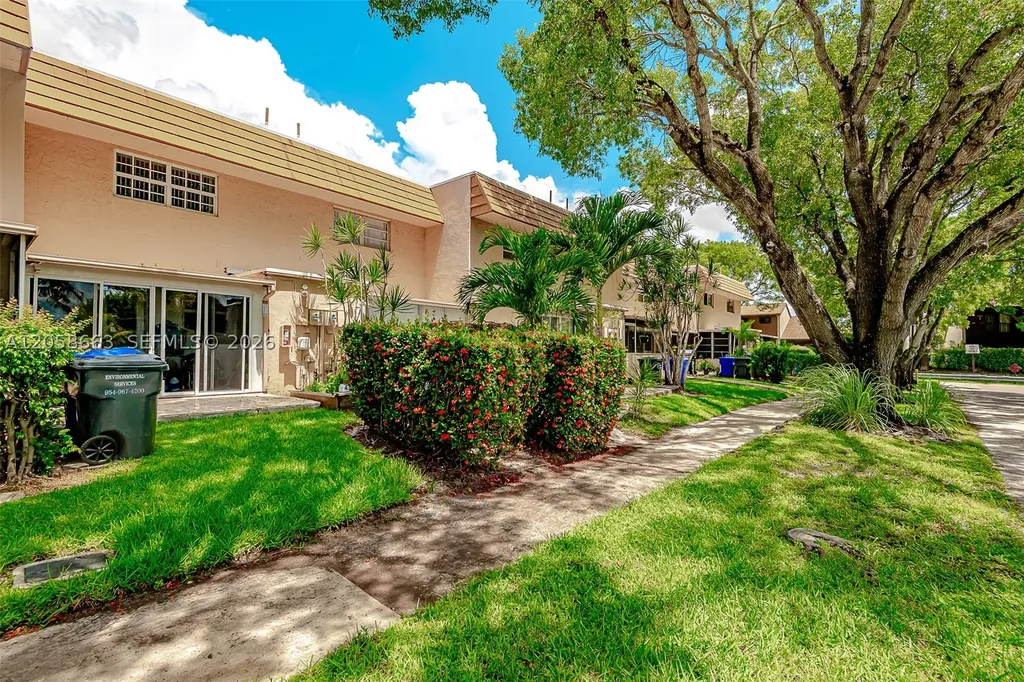 1413 N 15th Avenue Hollywood FL 33020