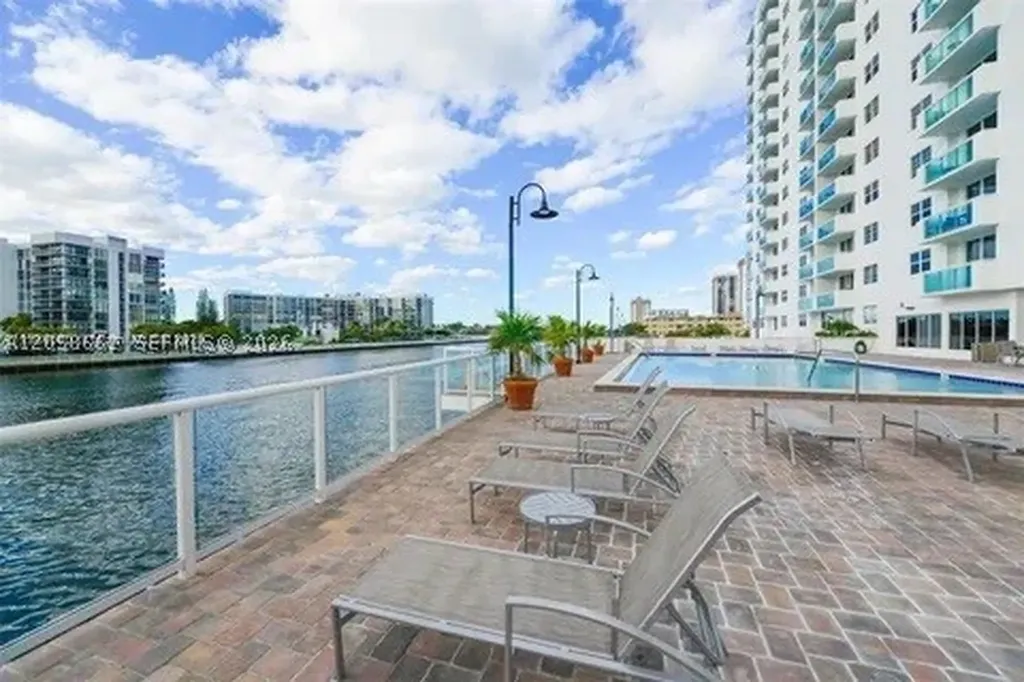 3000 S Ocean Drive Hollywood FL 33019