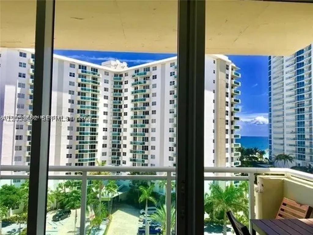 3000 S Ocean Drive Hollywood FL 33019