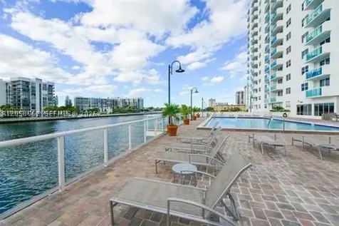 3000 S Ocean Drive Hollywood FL 33019