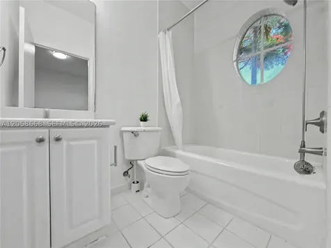 10573 SW 6th Street Pembroke Pines FL 33025