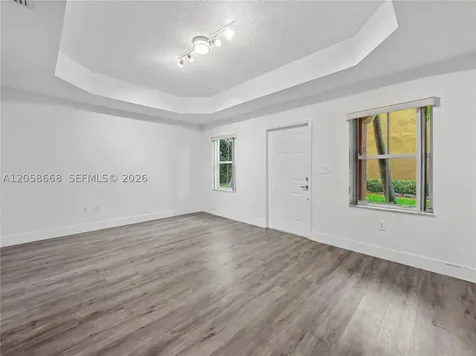10573 SW 6th Street Pembroke Pines FL 33025